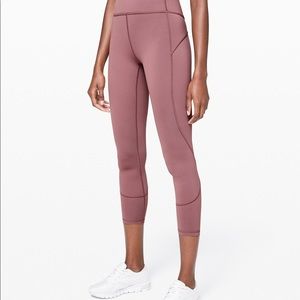 Lululemon in movement tight 25” Everlux